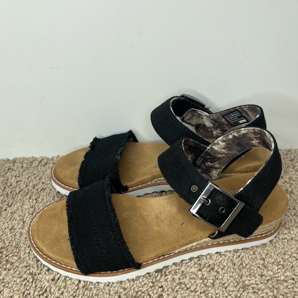 NWT BOBS Sandals Size 6 - Picture 5 of 8